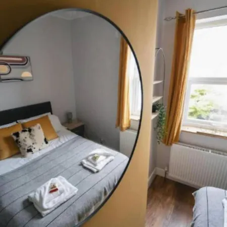 Stylish 1-Bed Apartment In Bath - Sleeps 4 Exterior photo